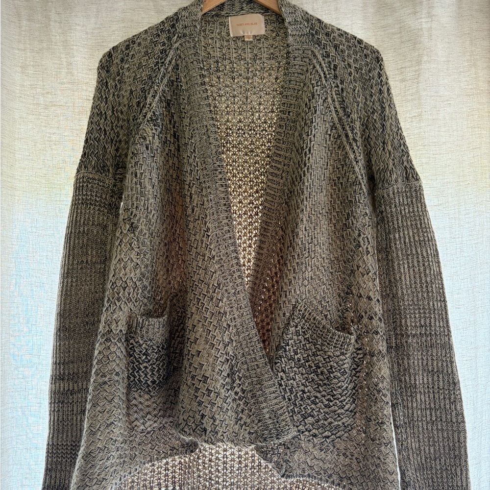 Skies Are Blue Open-Front Knit Cardigan - Gray